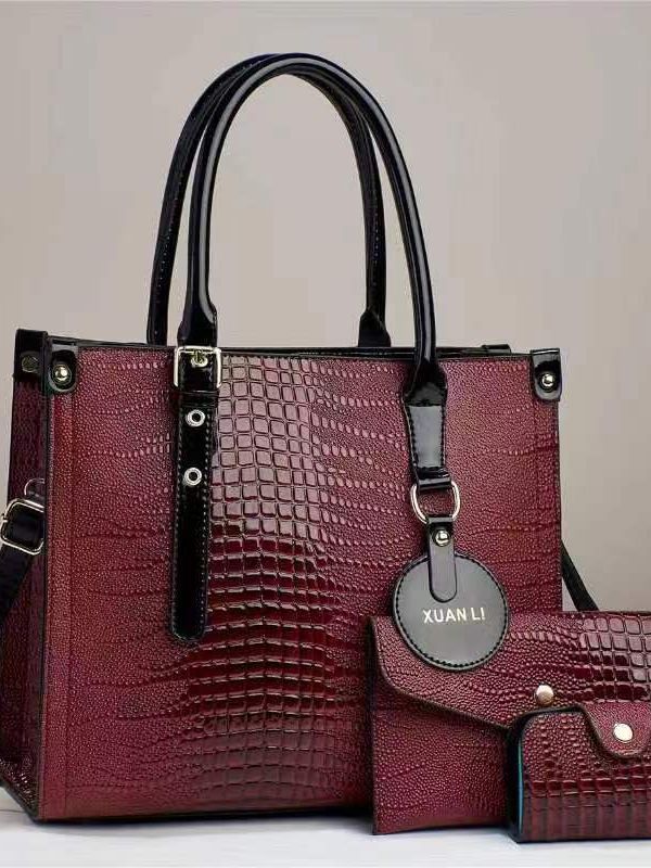 Multi-layer women's handbag three-piece set Mom bag 2023 New style fashionable large-capacity crocodile print single-shoulder crossbody bag Application Scenario