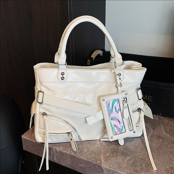 2025 Summer new style motorcycle bag, rivet handbag, personalized single-shoulder bag, large-capacity tote bag, trendy crossbody bag for women full figure