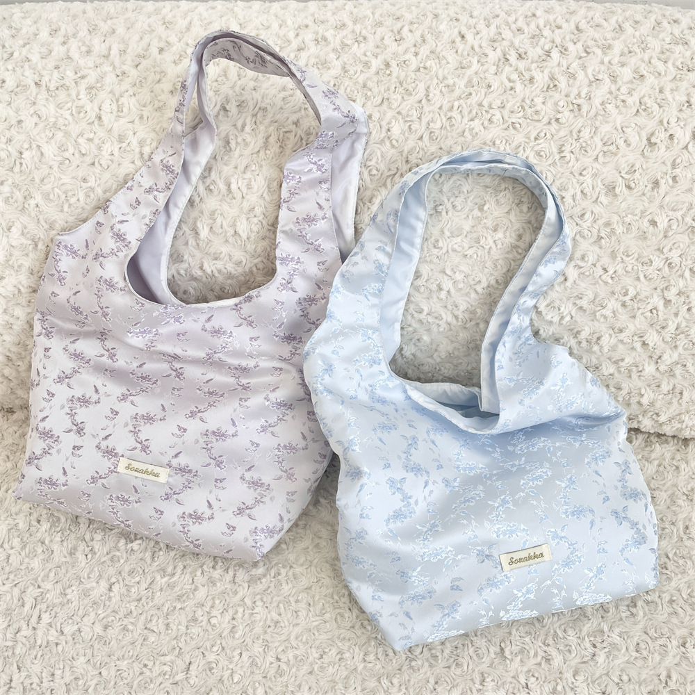 5422 Large capacity versatile shoulder bag, fresh blue jacquard butterfly niche vest commuter women's bag details Picture