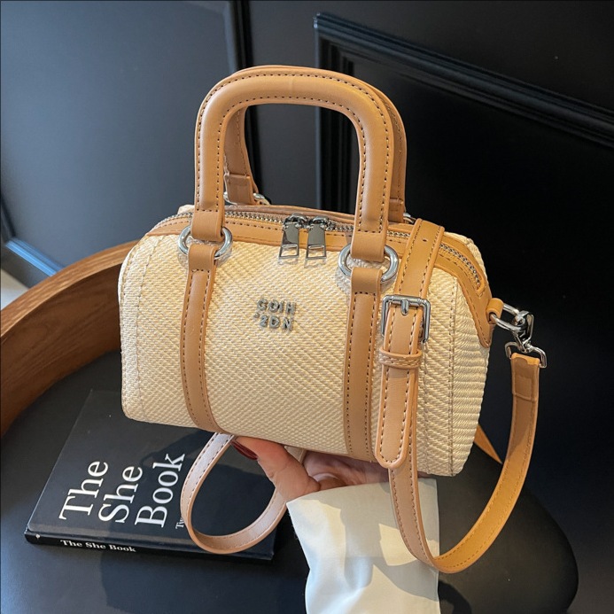 New handbag styles: fashionable Boston bag, high-end and versatile bowling bag, patchwork single-shoulder bag, casual crossbody bag full figure
