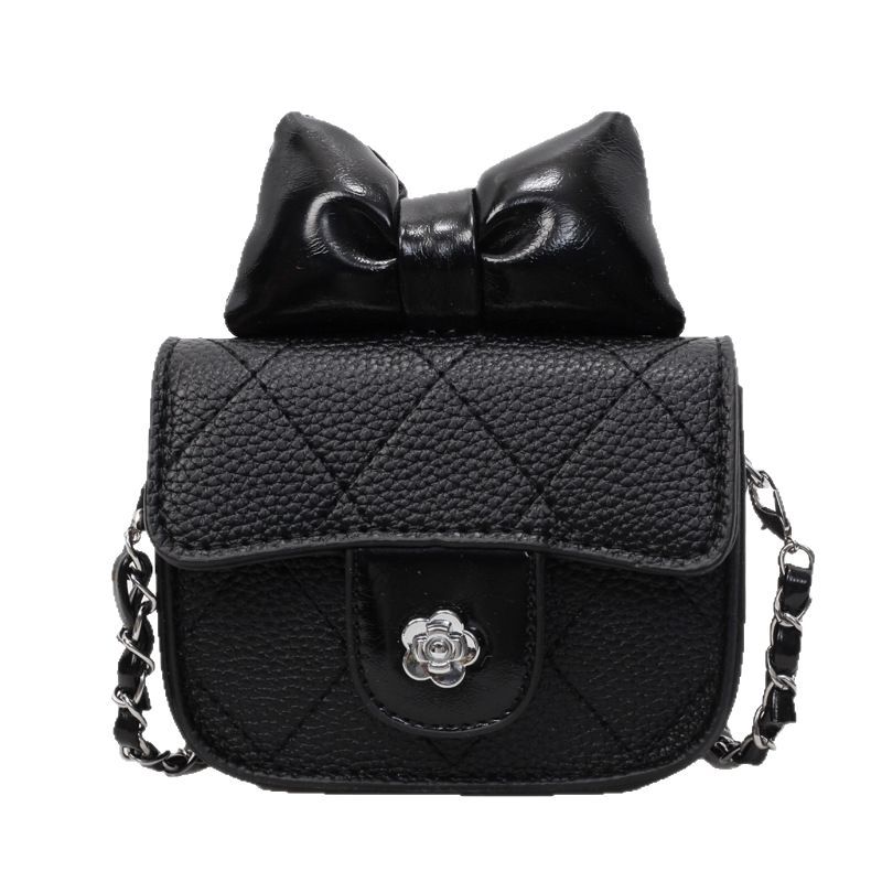The 2025 new mini Chanel-style diamond-shaped chain bag is a stylish solid color versatile single-shoulder bag and a simple crossbody bag Item Picture