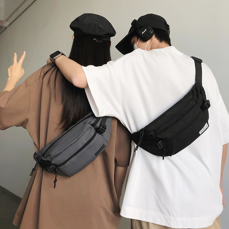 The new fashionable and trendy chest bag is a bestseller for men and women's outdoor trips. The crossbody bag is waterproof and has a large capacity. The waist bag is neutral full figure