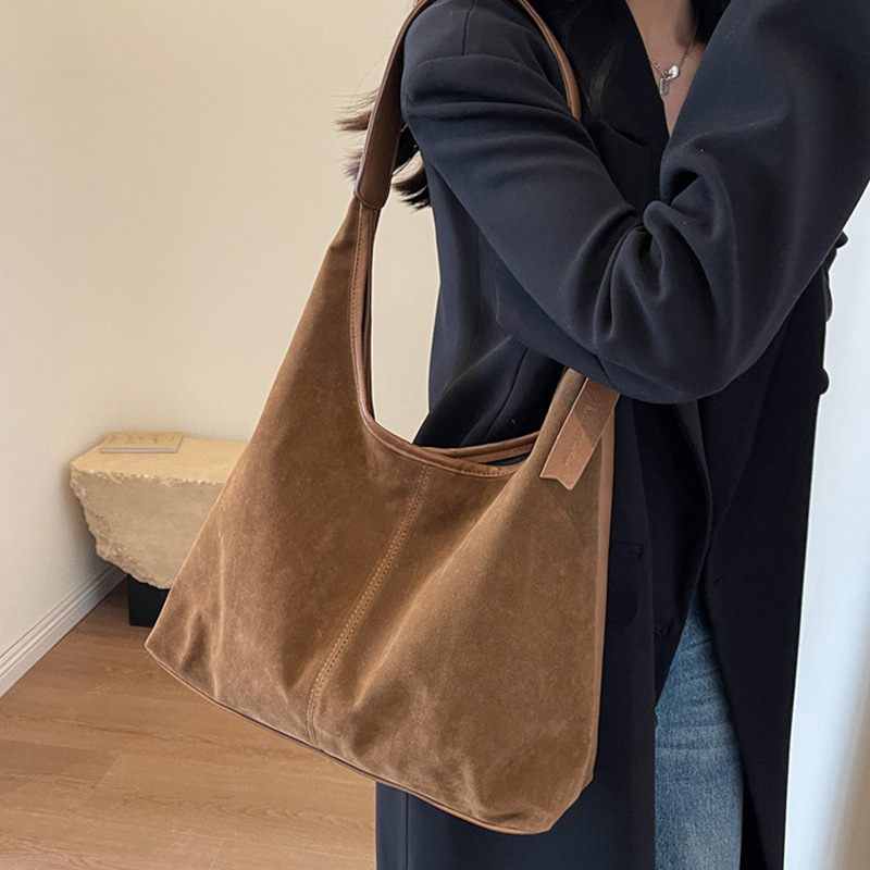 Fashionable and versatile, large-capacity underarm bag for women 2025, new retro casual tote bag, commuter casual single-shoulder bag Specification drawing