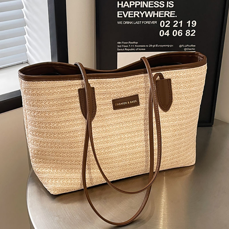 This year's popular tote bag is a high-capacity straw woven bag for women's commuting in 2024, which is fashionable, stylish and versatile full figure