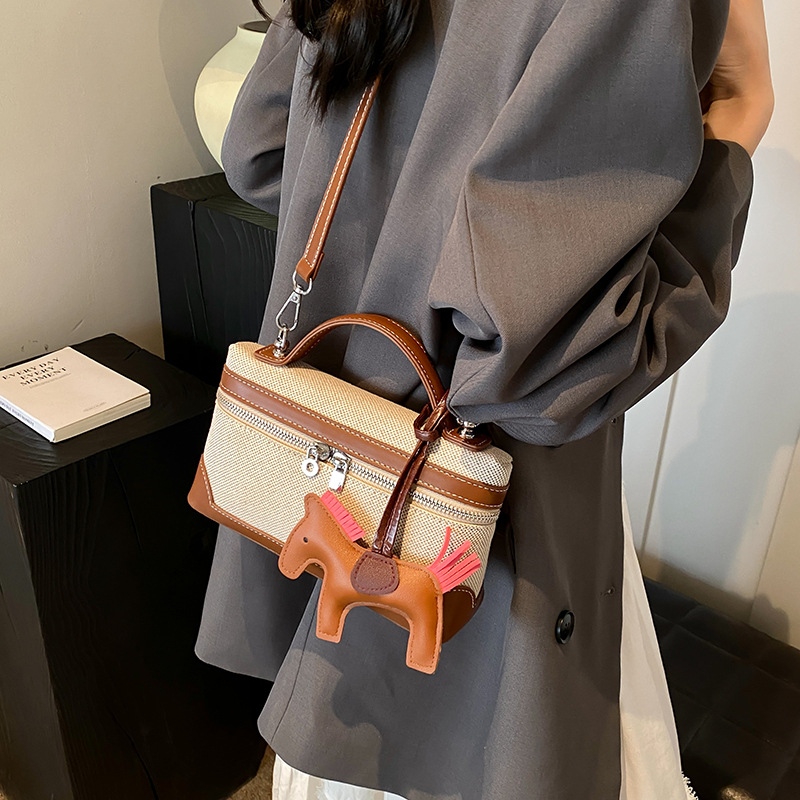 Canvas box bag for women, 2024 new style, fashionable and trendy handbag, casual and versatile crossbody single-shoulder bag Specification drawing