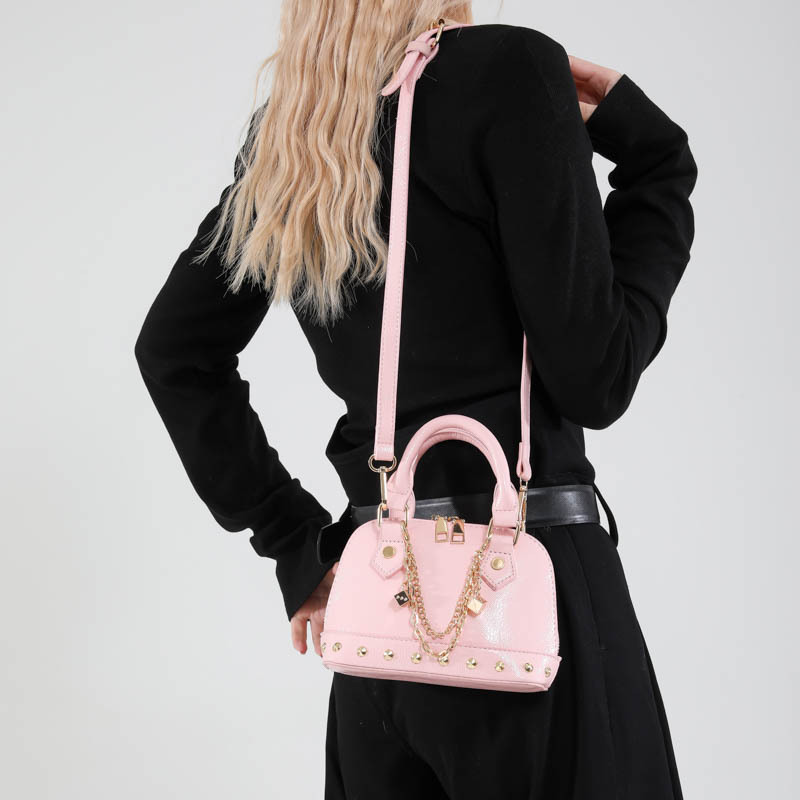 Cross-border chain rivet hand-held shell bag for women 2025 New trendy and fashionable single-shoulder bag, versatile and light luxury crossbody bag full figure