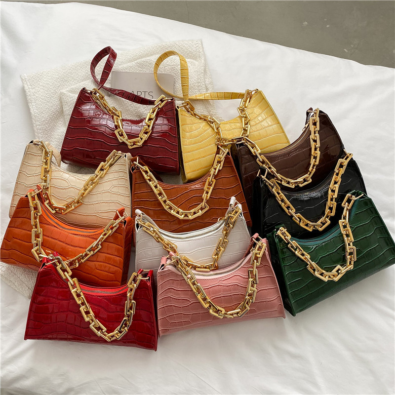 Spring niche design bags 2022 New trendy and fashionable chain single-shoulder, underarm bag, crossbody women's bag, versatile ins full figure