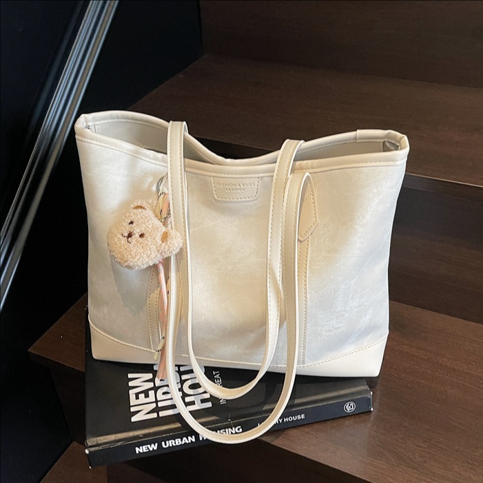 New Summer 2025 niche, simple and casual underarm bag, Korean-style trendy tote bag, women's fashionable and versatile shoulder bag full figure
