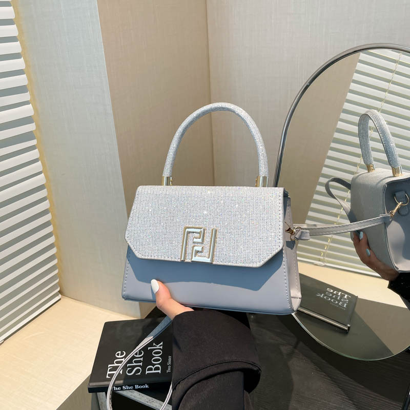 Cross-border fashion handbag for women 2025 New trendy color-blocking small square bag, versatile, stylish and high-quality crossbody bag full figure