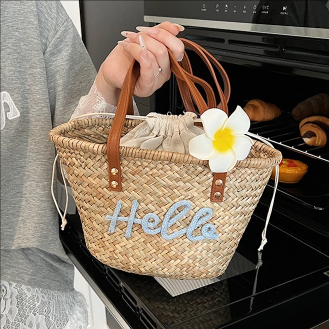 New 2025 summer style letter large-capacity woven hand-held vegetable basket, straw woven bag, women's seaside vacation, beach single-shoulder bag full figure