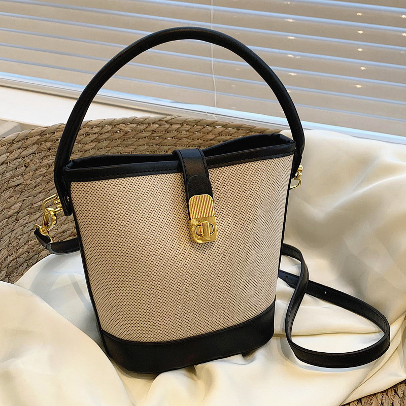 This year, there are super popular niche bags. The 2023 new women's bags are stylish and versatile for summer, including crossbody bags and hand-held bucket bags details Picture
