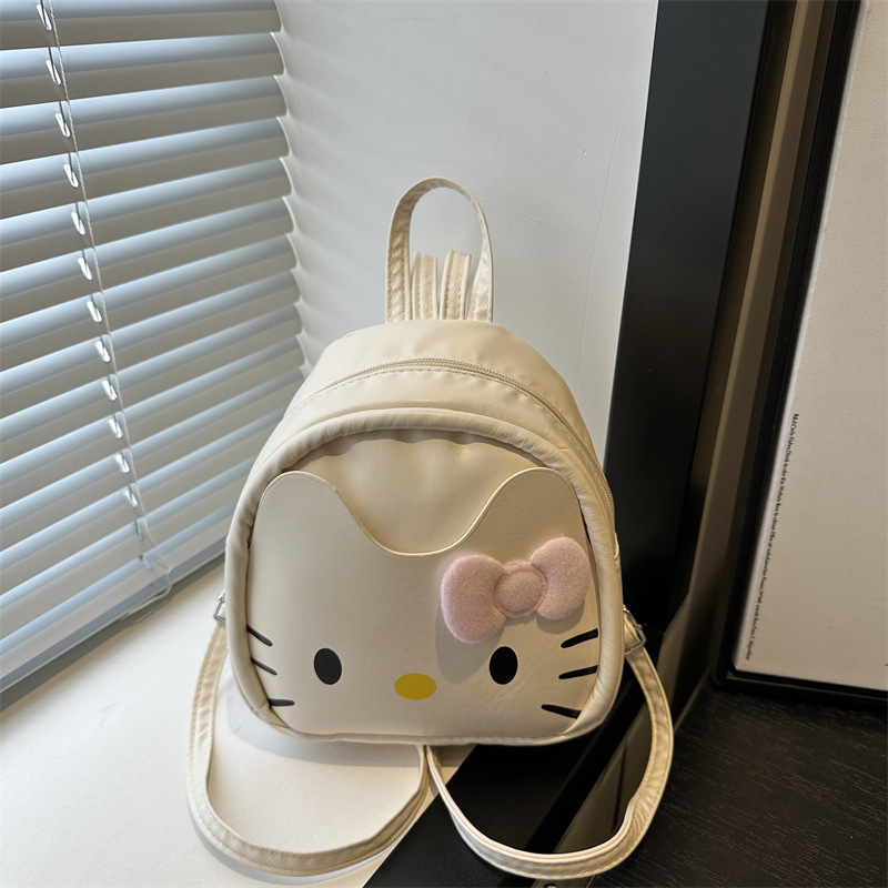 The 2025 new cross-border cute kitten backpack features a fashionable, high-quality, and niche design. It is a versatile and trendy single-shoulder crossbody bag full figure