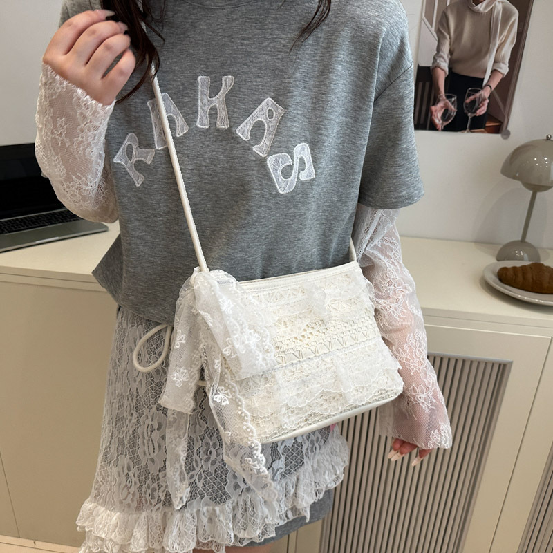 Cross-border trendy women's bag, fashionable and niche ins woven design, new 2025 trendy and stylish single-shoulder crossbody bucket bag details Picture