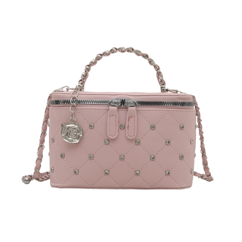 Chain bag 2025 new mini box bag, niche design crossbody bag, Chanel-style stylish mobile phone bag, cross-border Item Picture