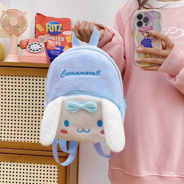 Wholesale of new Sanrio cartoon backpacks for girls, student plush backpacks, and cute, fluffy little schoolbags for girls details Picture