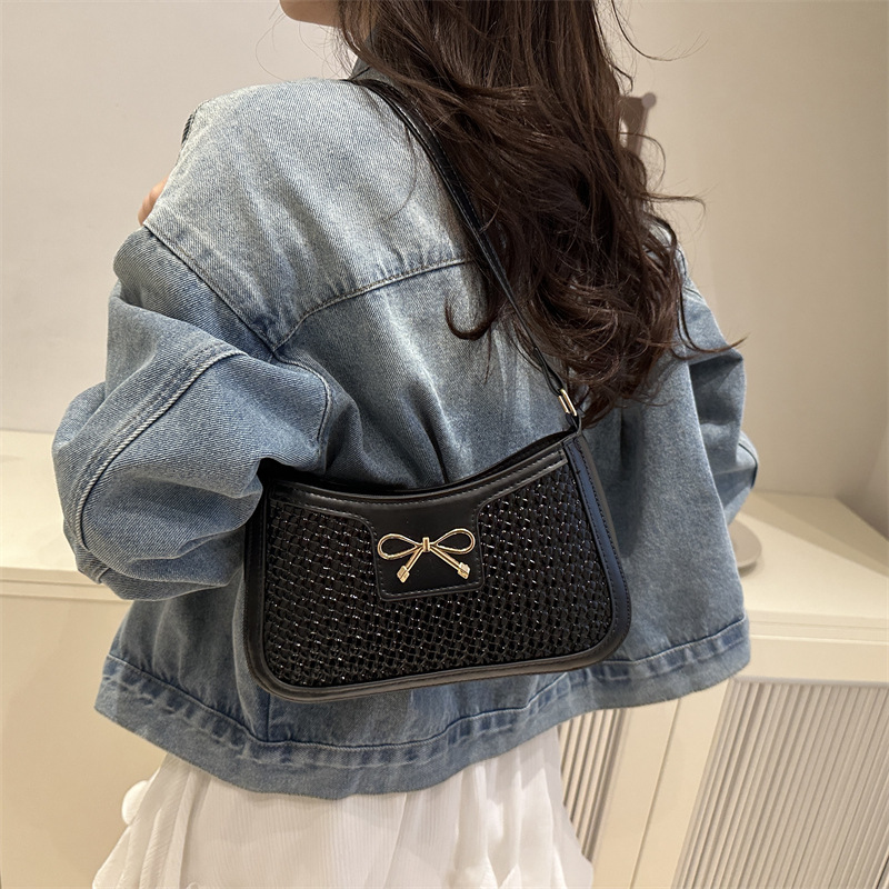 High-quality and fashionable bow hand-held small square bag for women, 2025 new commuter single-shoulder bag, crocodile pattern women's underarm bag Specification drawing