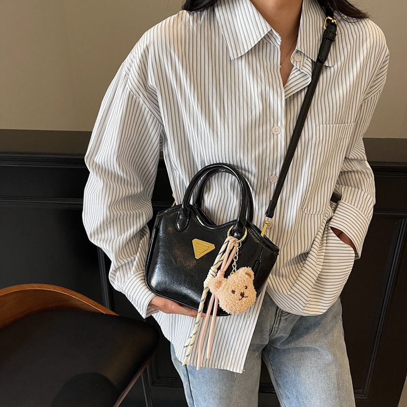 Fashionable and simple hand-held bucket bag for women, new Spring/Summer 2025, stylish and light luxury single-shoulder bag, versatile and casual crossbody bag Specification drawing