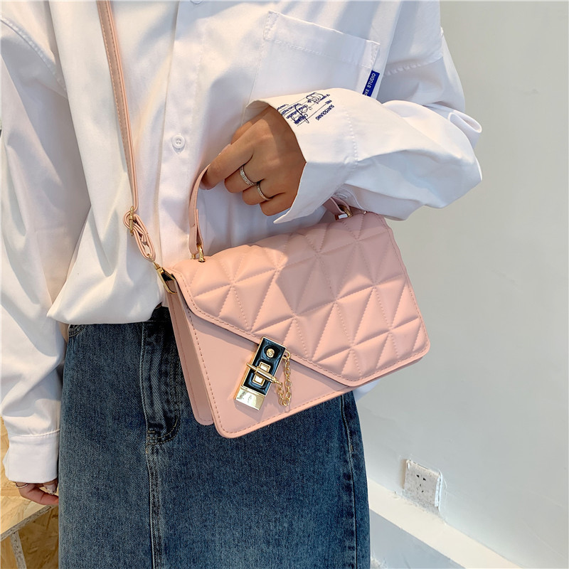 Wholesale of solid color embossed diamond-shaped ins single-shoulder crossbody women's handbags for women in 2022, which are fashionable and versatile Specification drawing
