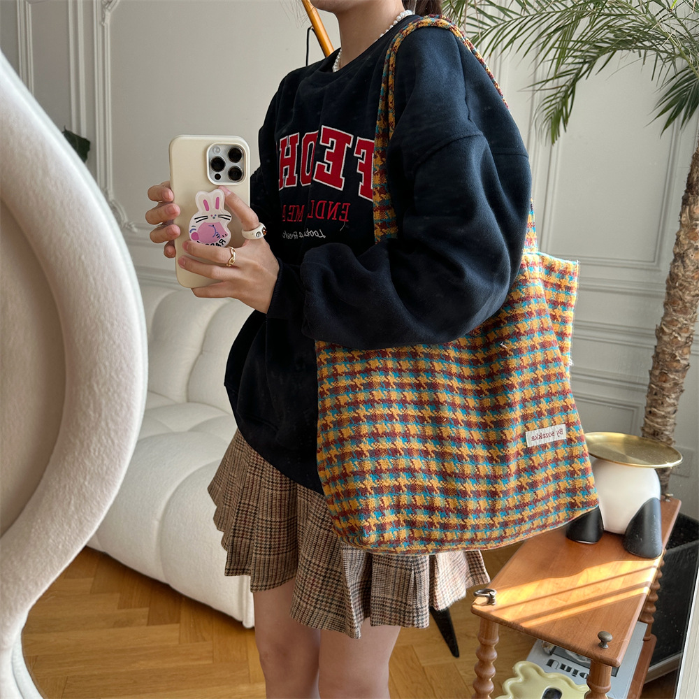 311021 Korean-style ins canvas bag, women's woolen small checkered single-shoulder bag, large-capacity casual shopping tote bag full figure