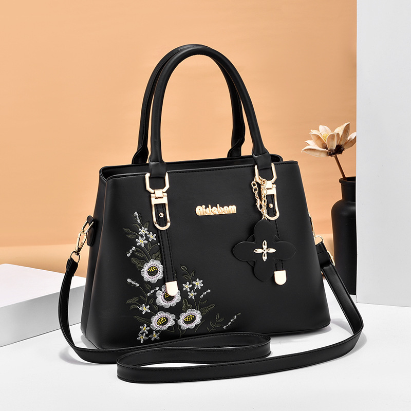 One-piece consignment service for 2022 new style of fashionable embroidered women's bags in Korean style crossbody single-shoulder handbags full figure