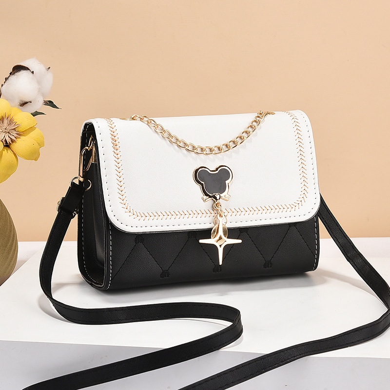 The new fashionable and versatile crossbody bag by Mickey Mouse, a trendy and high-end single-shoulder bag, and a high-quality small square bag details Picture