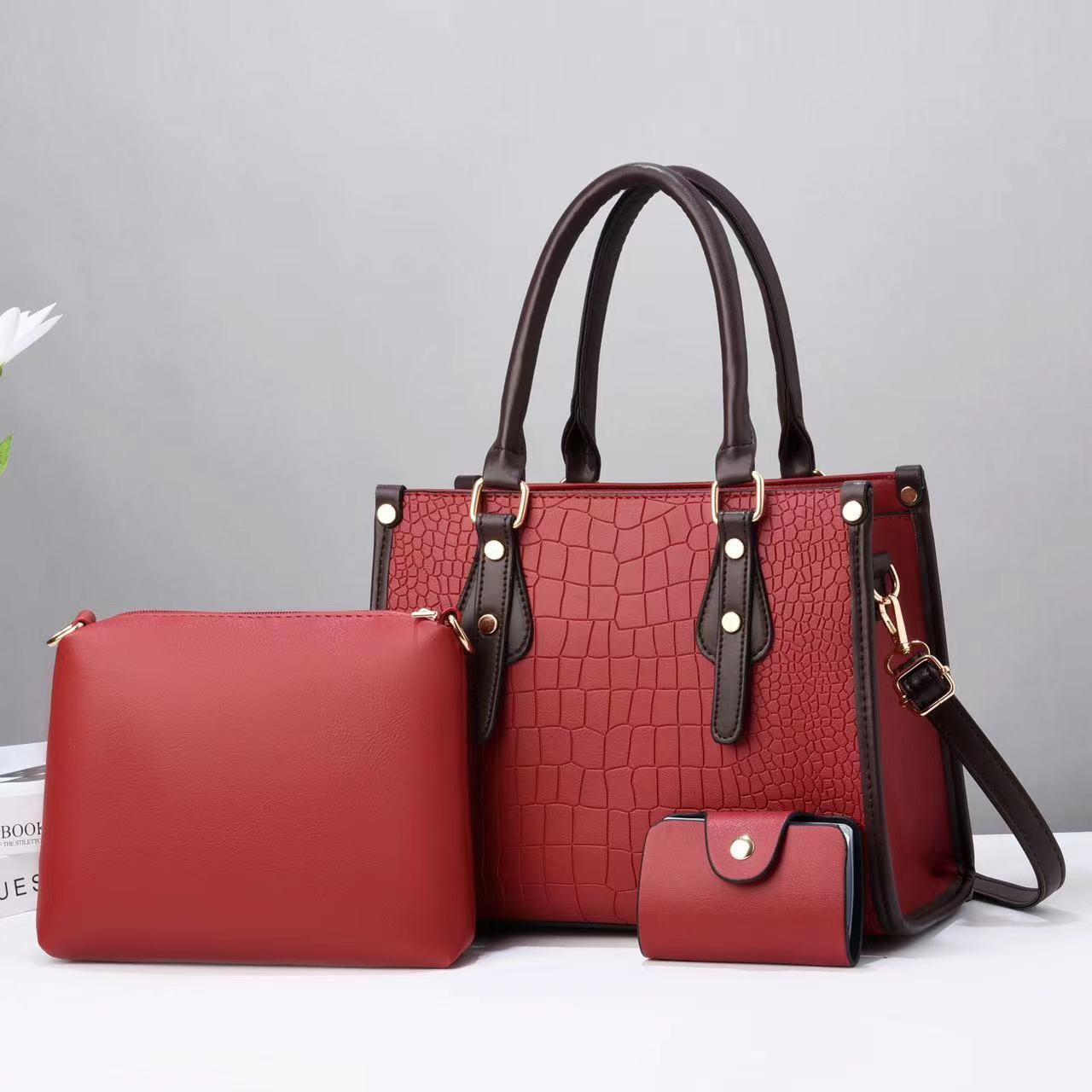 Three-piece set of women's buns and mother bags 2023 new style contrasting color stone pattern three-mouth bag, cross-border single-shoulder crossbody, stylish and elegant texture Application Scenario