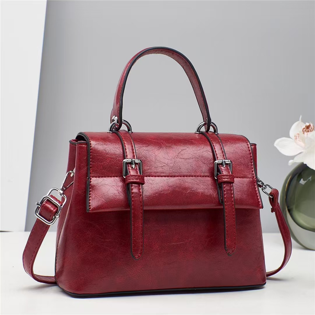 Retro college-style handbag, large-capacity cross-border messenger bag, high-end small square bag, trendy new commuter women's bag Specification drawing