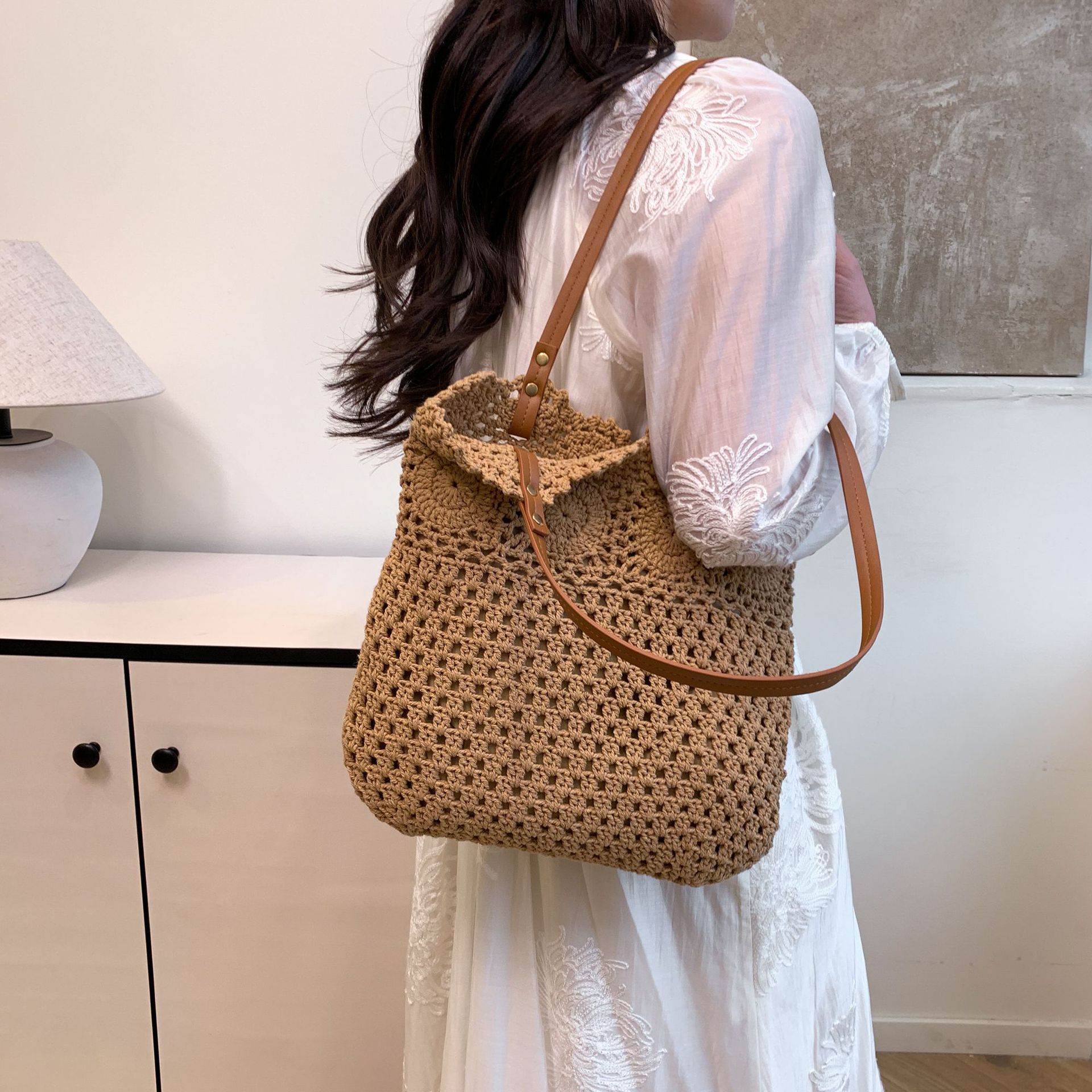 Korean hollowed-out cotton rope woven underarm tote women's bag 2025 new style hand-held bucket bag Beach vacation bag details Picture