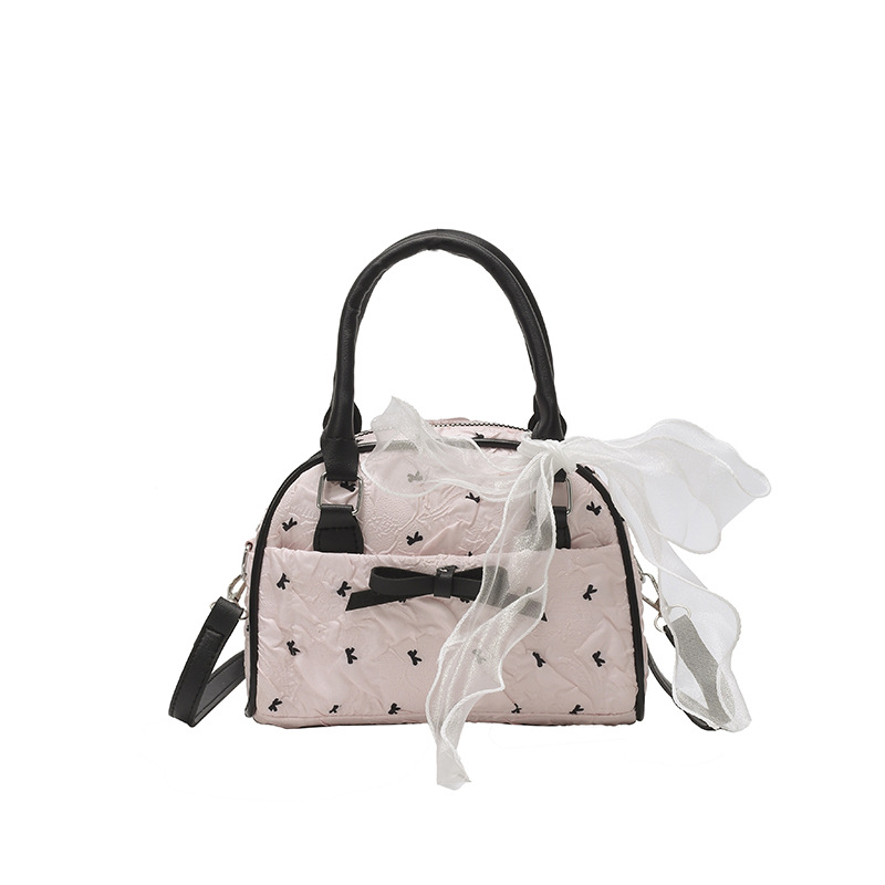 A niche color-blocking bag for women in 2025, a fashionable and versatile crossbody bag, a sweet and cool girl's hand-held bowling bag Item Picture