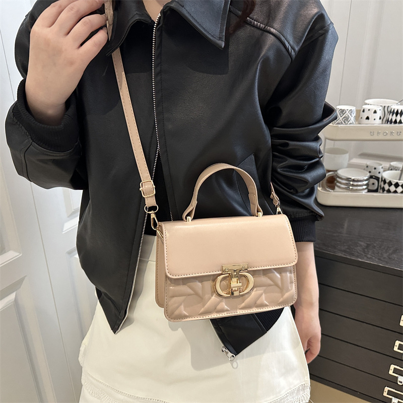 High-end women's bag 2025 Summer new style, fashionable, versatile and stylish single-shoulder crossbody bag, versatile handbag, small square bag details Picture