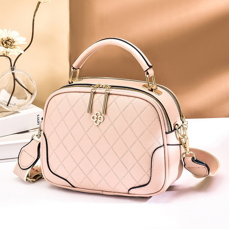 【NEW】2023 Summer New simple and fashionable checkered women's small square bag, fashionable hand-held shoulder crossbody bag details Picture