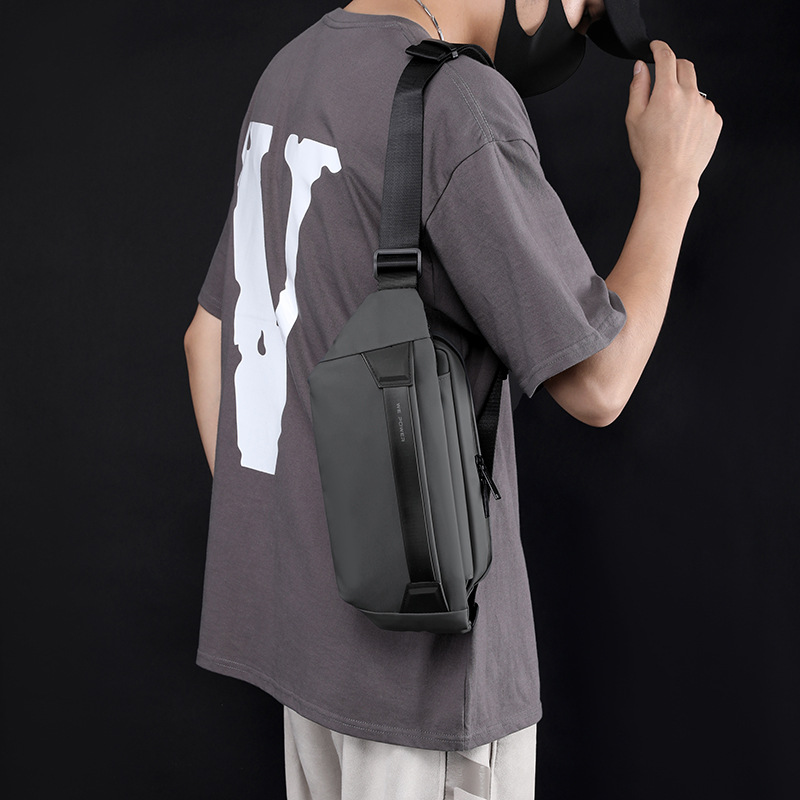 The new cross-border men's crossbody bag from WEPOWER is a trendy, casual and lightweight crossbody bag with a functional chest Specification drawing