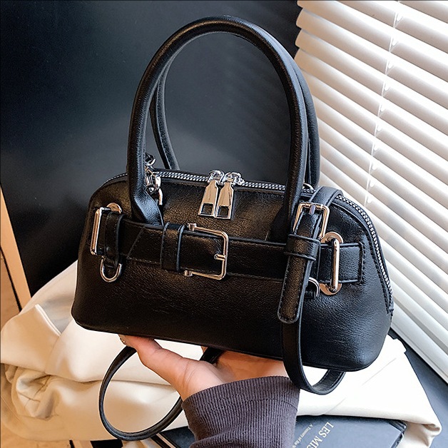 Korean niche handbag for women, 2025 new style, fashionable and versatile shoulder bag, high-end commuting soft leather crossbody bag full figure