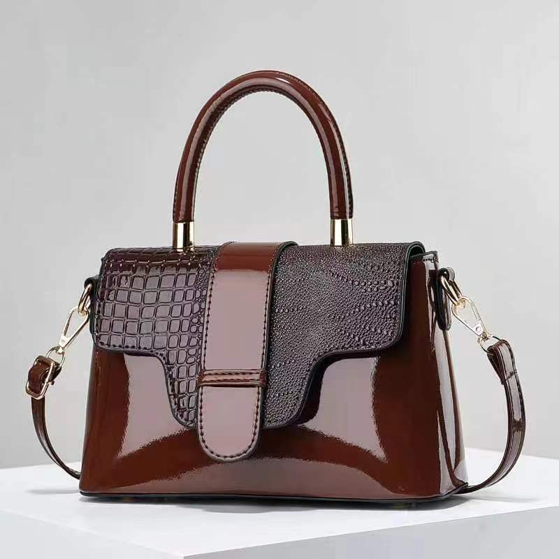 Fashion handbag 2024 new single-shoulder crossbody bag, crocodile pattern cross-border trendy crossbody bag, European and American retro women's bag full figure