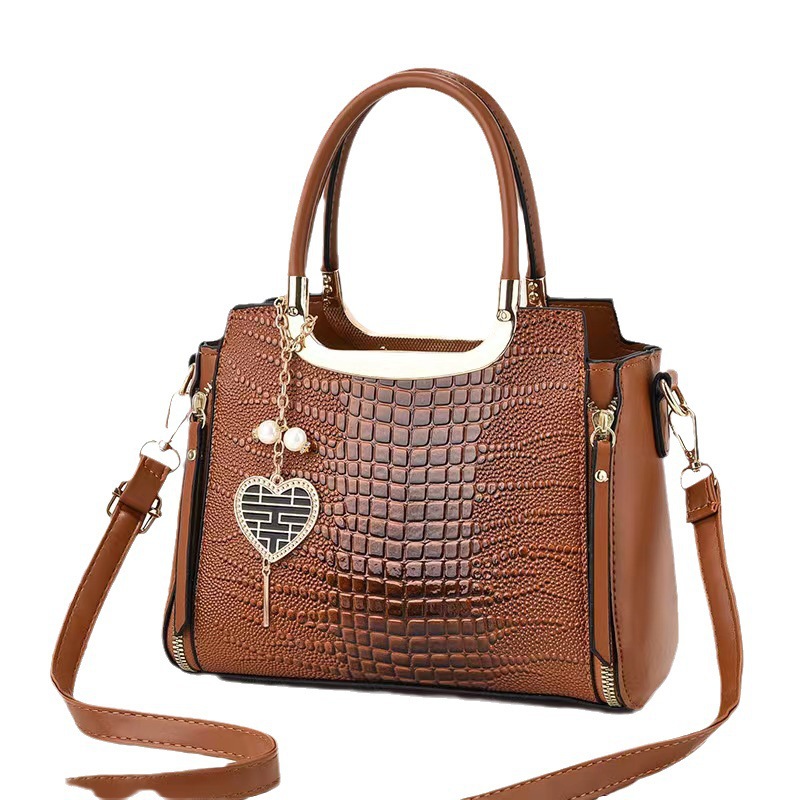 Fashionable crocodile pattern women's handbag, 2024 new style simple, elegant, individual and stylish single-shoulder crossbody bag Application Scenario