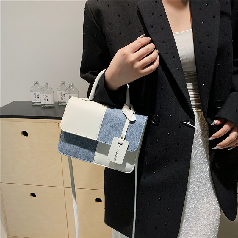 A niche design, color-blocking small square bag for women, a new 2023 style, simple and elegant crossbody bag, a fashionable single-shoulder bag details Picture