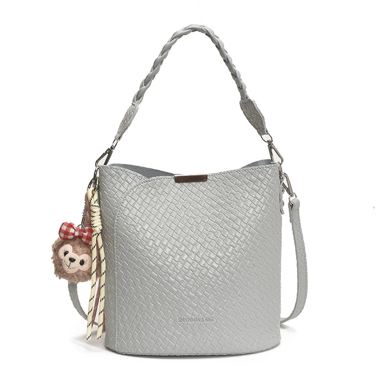 Fashionable handbag, large-capacity underarm bag, 2025 new trendy shoulder bag, versatile crossbody bag, solid color bucket bag Item Picture
