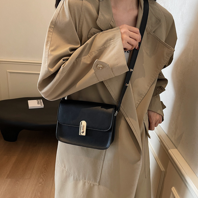 Hong Kong-style retro small bags, new women's bags for the autumn of 2024, high-end quality single-shoulder bags, commuting crossbody bags, trendy Specification drawing