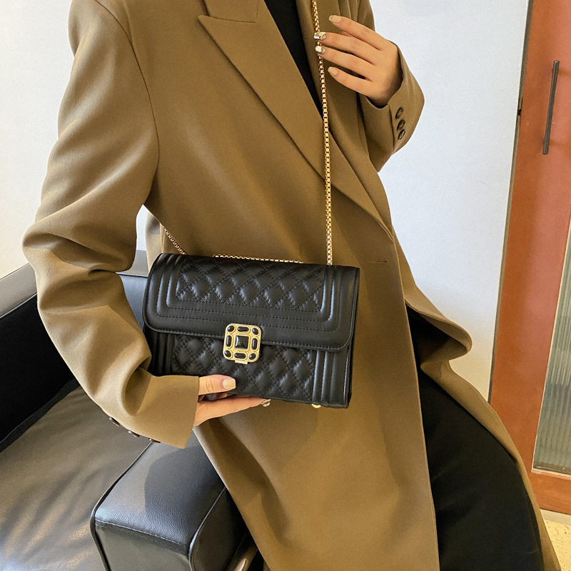 Square Chain strip Small square Bag 2025 Trendy Summer new retro commuter crossbody bag, a niche, trendy and simple single-shoulder bag Specification drawing