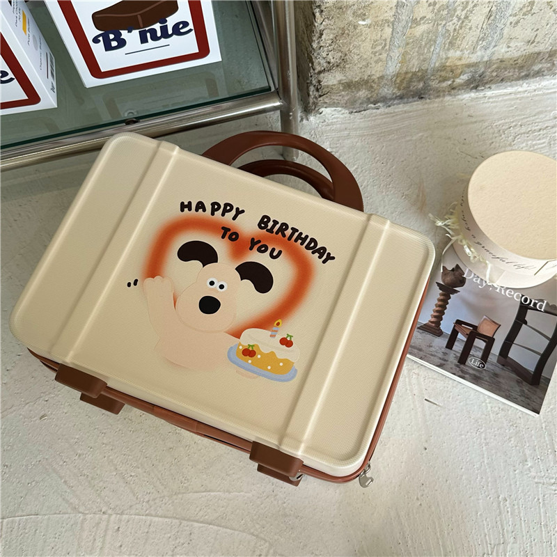 Original cute rabbit makeup case, girlish heart, new portable large-capacity makeup bag storage box, travel toiletry bag Application Scenario