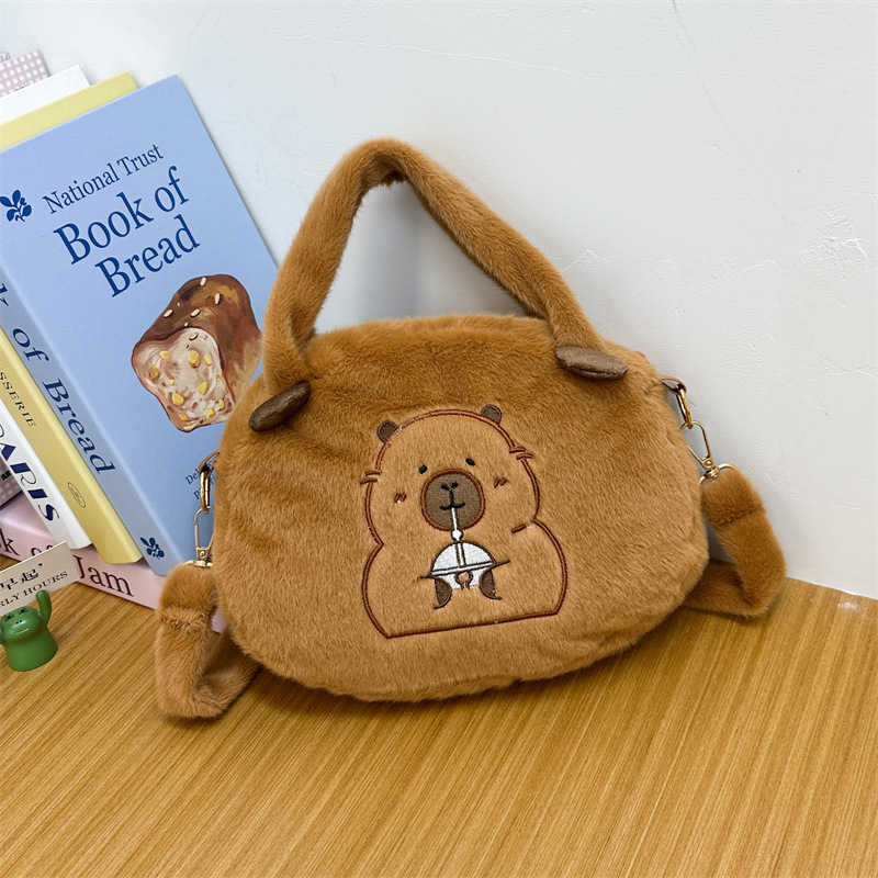 Capibara plush bag, cute capybara, large-capacity storage bag, cartoon doll, crossbody bag, children's small backpack Application Scenario