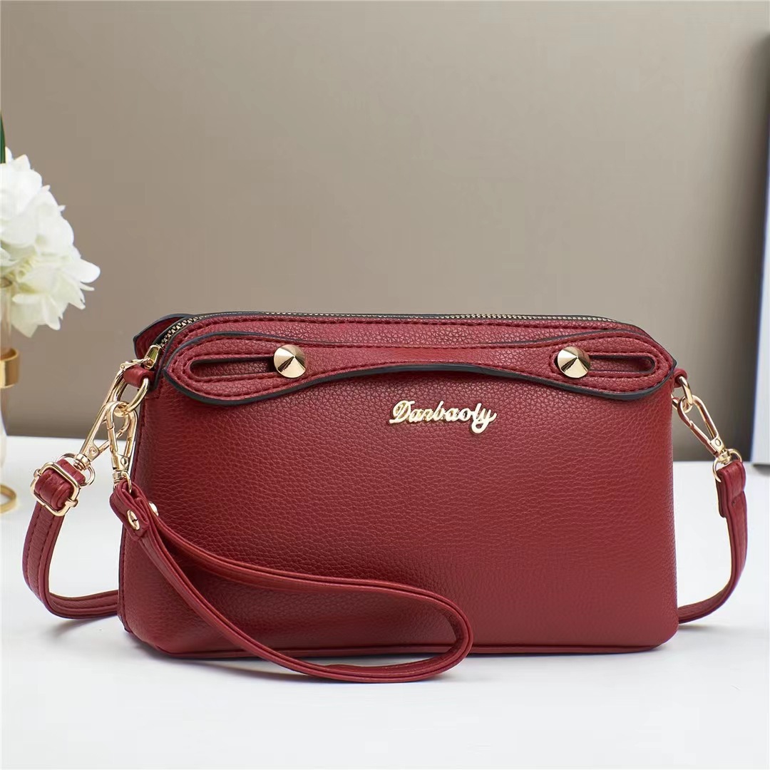 New Spring/Summer 2024 Korean style light and casual small bag, large capacity single-shoulder crossbody bag, simple handbag full figure