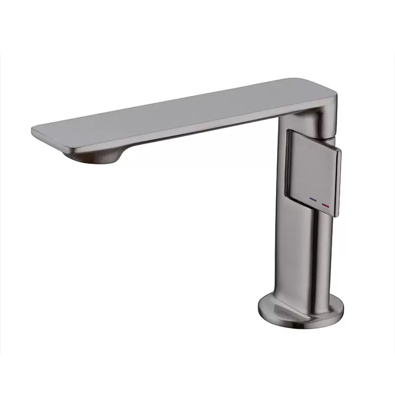 Hotel home bathroom washbasin, hot and cold water faucet, all-copper modern and simple washbasin faucet Item Picture