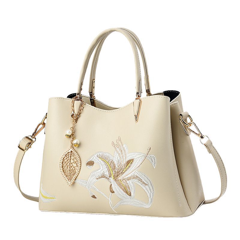 Light luxury and grand Chinese-style embroidered women's handbag, 2025 new large-capacity single-shoulder bag for middle-aged mothers Item Picture