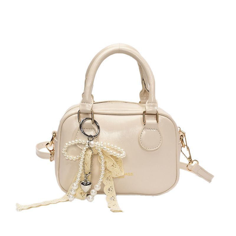 A niche and simple hand-held pillow bag for women, 2025 new Korean style, trendy and fashionable single-shoulder bag, versatile and simple crossbody bag Item Picture