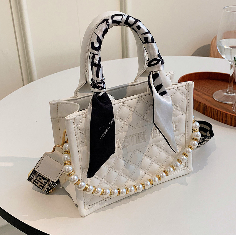 New trendy and fashionable cross-border women's bag, diamond-shaped crossbody bag, summer single-shoulder hand-held tote bag, large-capacity women's bag Specification drawing