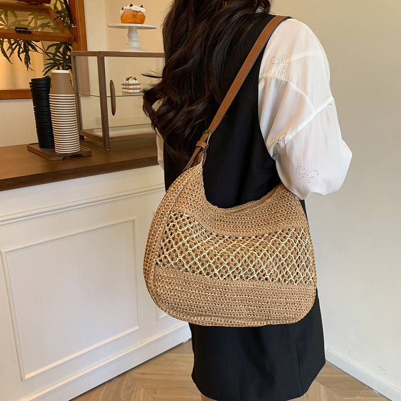 Hollowed-out Seaside Vacation 2025 New Korean-style trendy and versatile straw woven bag, large capacity, simple and casual single-shoulder bag details Picture