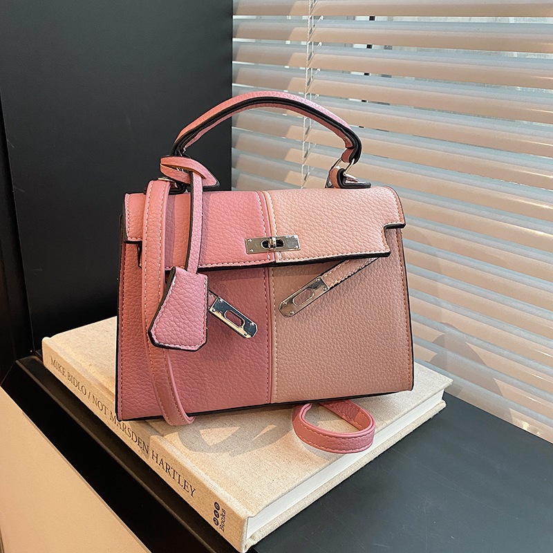 Cross-border Kelly bag bestseller, color-matching, versatile single-shoulder crossbody bag, fashionable single-shoulder bag, girls' high-end feel, hand-held platinum Application Scenario