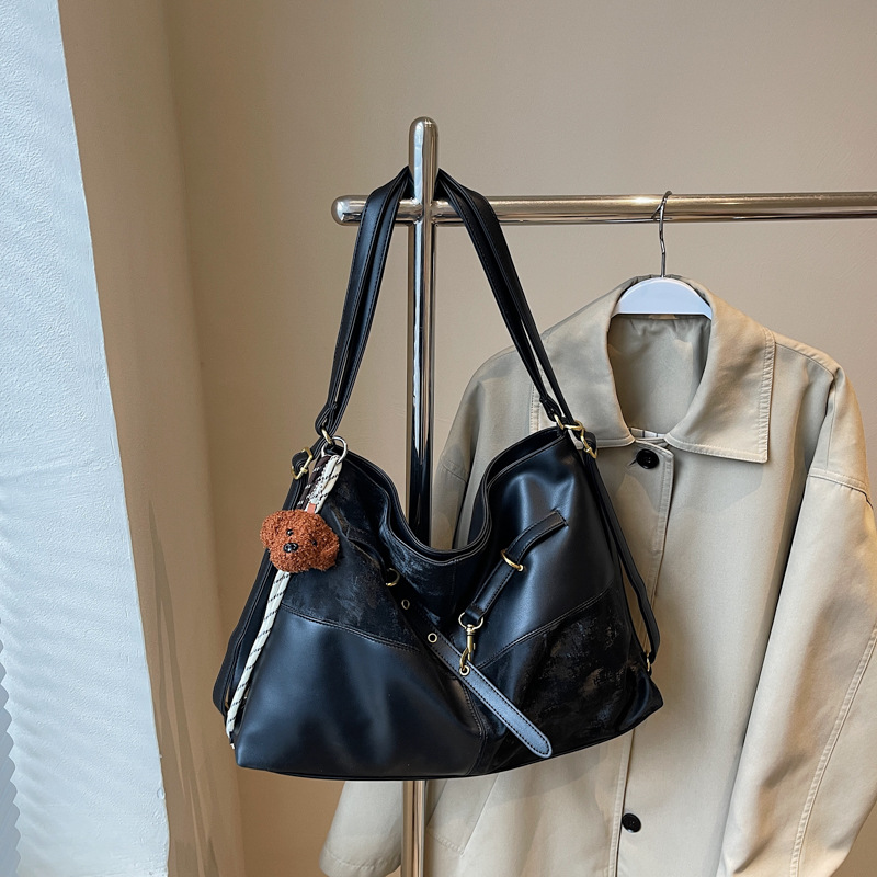 Retro commuter tote bag for women, large capacity 2024 new casual and versatile shoulder bag, street trend travel backpack Specification drawing