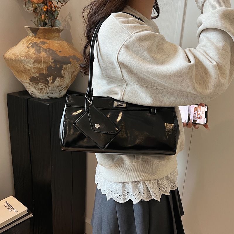 Korean style, niche soft leather handbag for women, 2025 new style, stylish and versatile, commuting single-shoulder underarm bag, cross-border Specification drawing